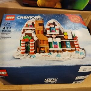 LEGO Creator 2019 Gingerbread House